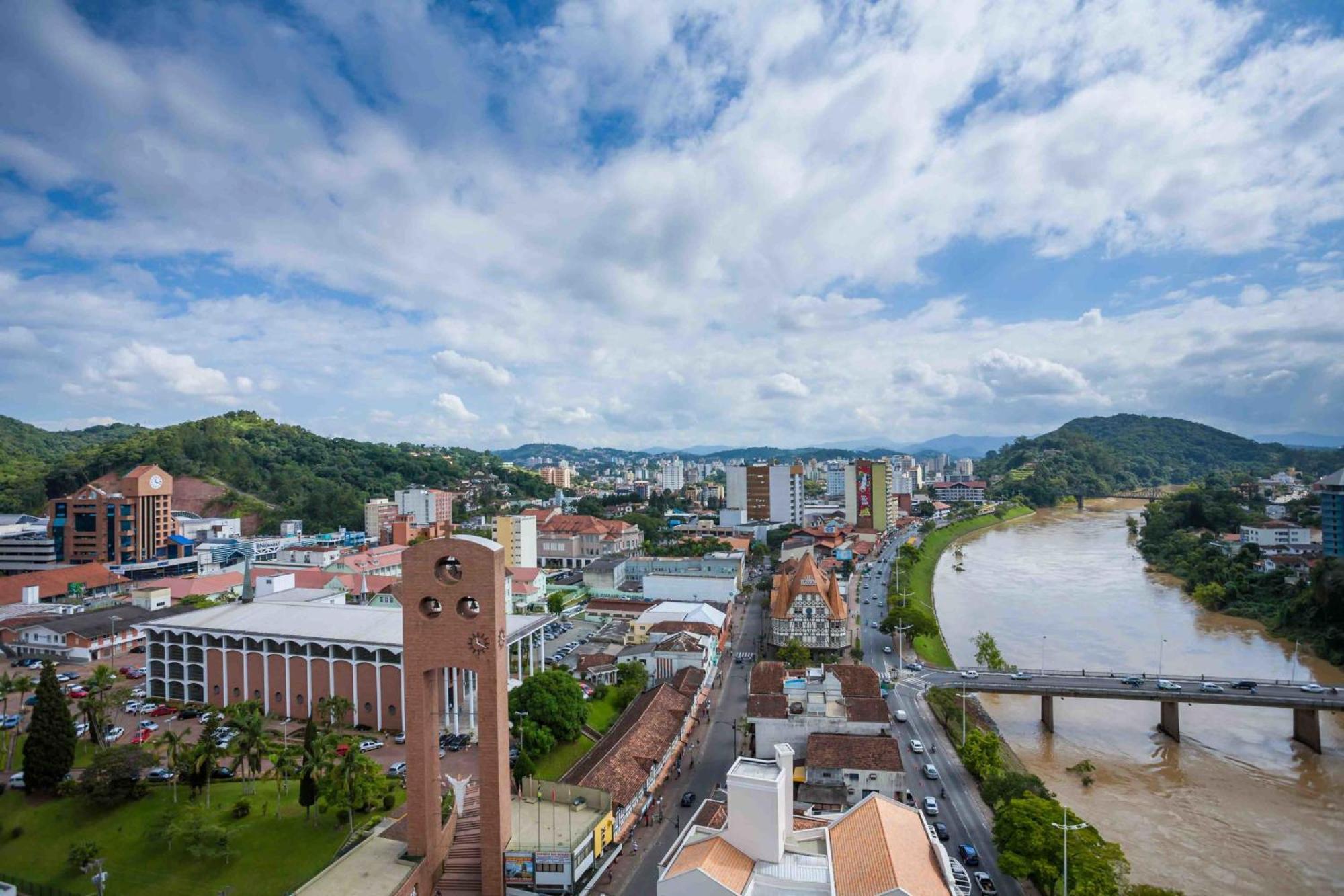 Quartos Proximos A Oktoberfest, Em Blumenau Exteriör bild